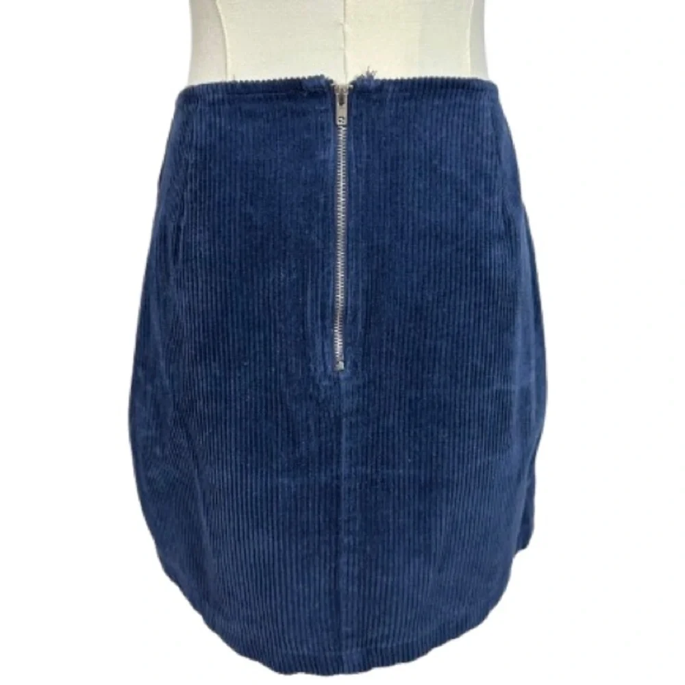 ❤️ SALE! 💙 Kendall & Kylie Navy Corduroy Mini Skirt Size XS